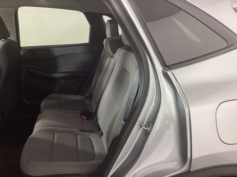 Used 2022 Ford Escape SE w/ SE Sport Appearance Package image 12