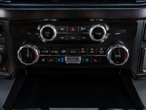 Used 2026 Ford F250 Lariat w/ Tremor Off-Road Package image 26