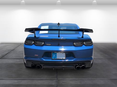 Used 2019 Chevrolet Camaro SS RWD image 7