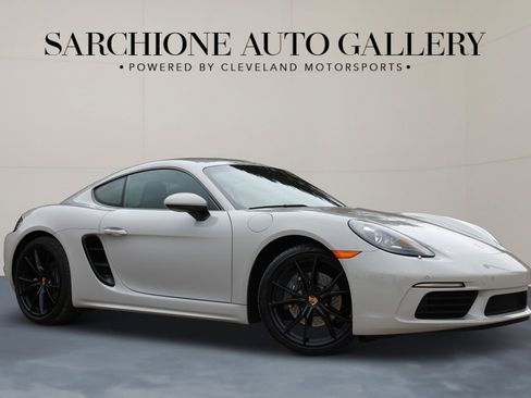 Used 2025 Porsche 718 Cayman image 1