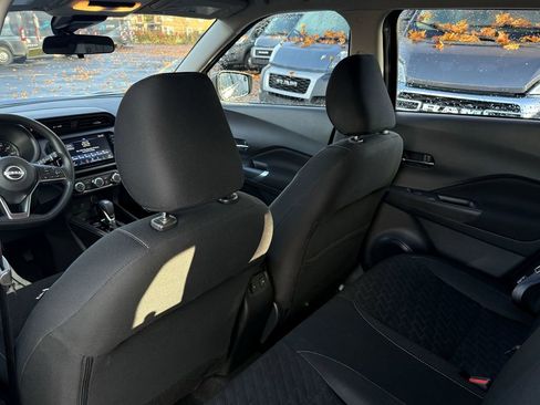 Used 2024 Nissan Kicks SV image 31