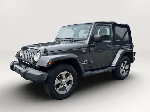 Used 2017 Jeep Wrangler Sahara w/ Connectivity Group image 7