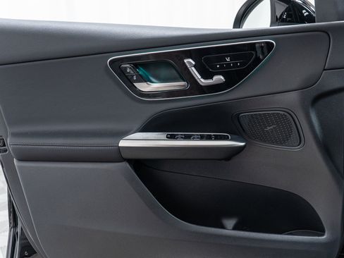 New 2026 Mercedes-Benz GLC 300 4MATIC image 11