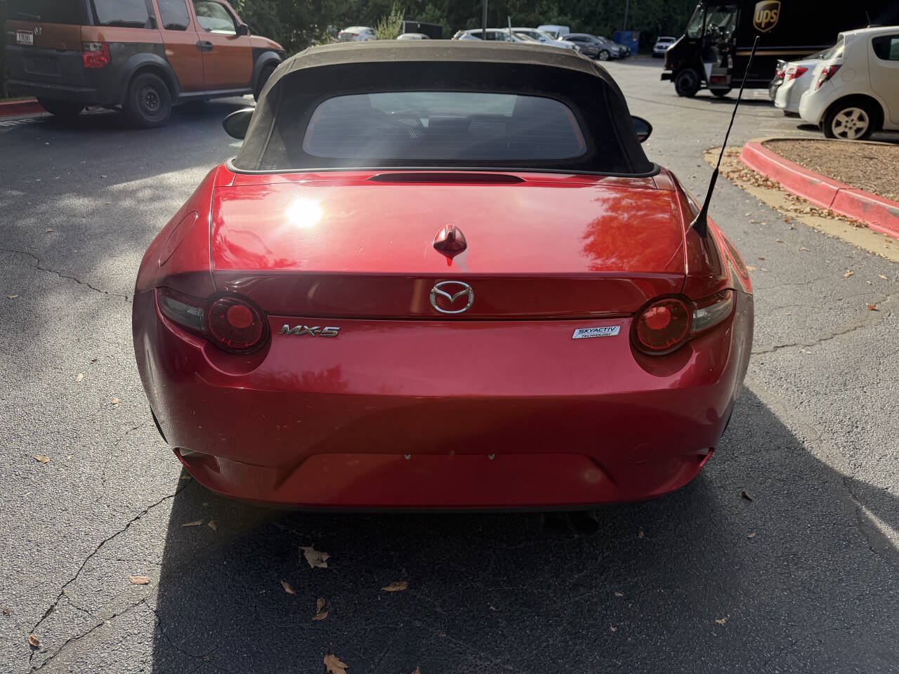 Used 2016 MAZDA MX-5 Miata Grand Touring RWD image 5