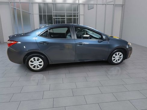 Used 2015 Toyota Corolla LE FWD image 9