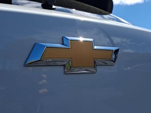 Used 2025 Chevrolet TrailBlazer LT AWD/4WD image 28