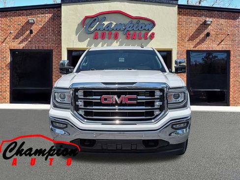 Used 2018 GMC Sierra 1500 SLT w/ SLT Premium Package AWD/4WD image 10