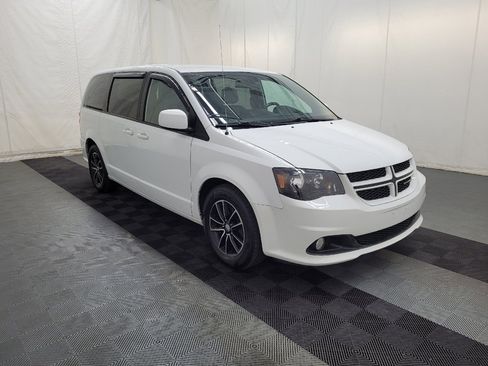 Used 2019 Dodge Grand Caravan GT FWD image 13