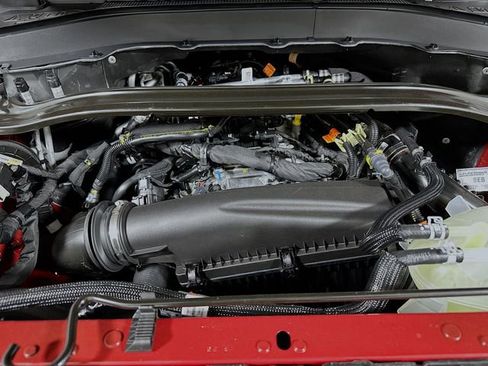 New 2026 Ford Explorer ST-Line w/ ST-Line Street Pack image 4