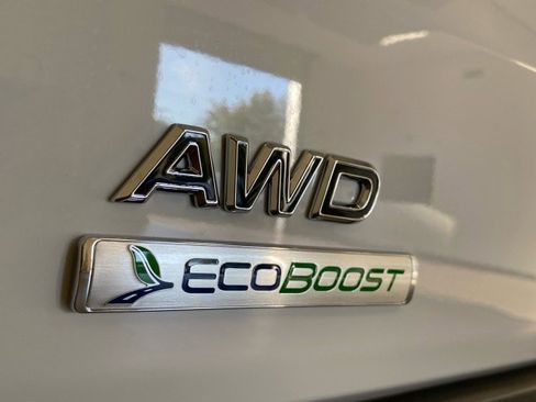 Certified 2025 Ford Transit 350 XLT image 8