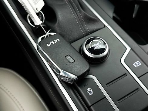 Used 2023 Kia Sorento S w/ Panoramic Sunroof Package FWD image 41