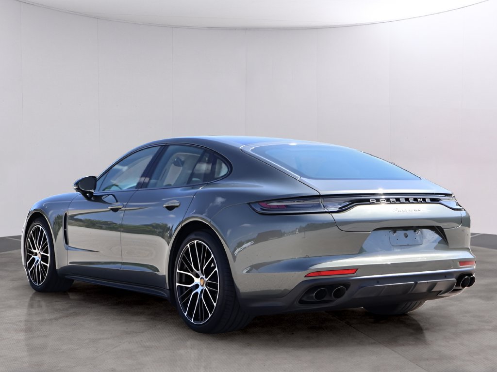 Used 2023 Porsche Panamera 4 Platinum Edition AWD/4WD image 3