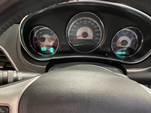 Used 2014 Chrysler 200 Touring image 10