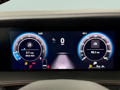 Used 2025 Volkswagen Tiguan SE image 15