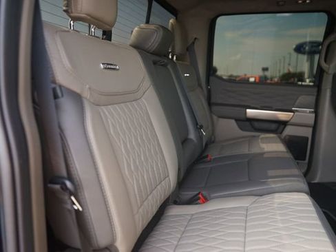 Used 2026 Ford F250 Platinum w/ Platinum Plus Package AWD/4WD image 17