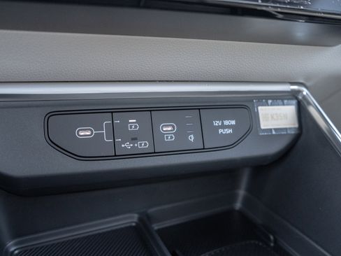 New 2026 Kia Carnival SX FWD image 22