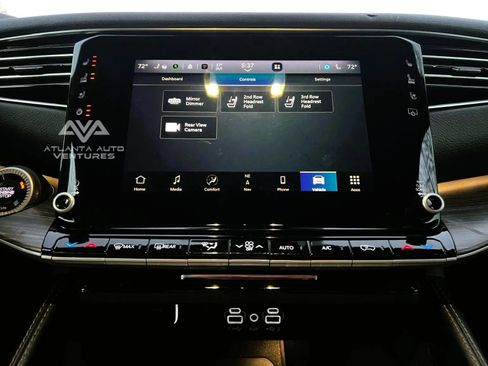 Used 2024 Jeep Wagoneer L Series II w/ Flexible Seating Group image 19