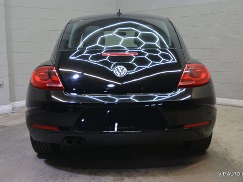 Used 2012 Volkswagen Beetle 2.5 FWD image 7
