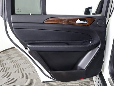 Used 2019 Mercedes-Benz GLS 450 4MATIC w/ Premium 1 Package image 27