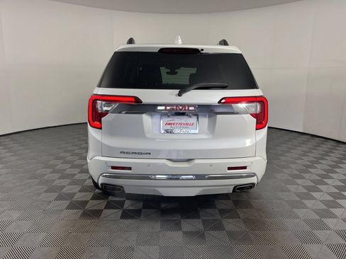 Used 2023 GMC Acadia Denali w/ Denali Ultimate Package FWD image 9