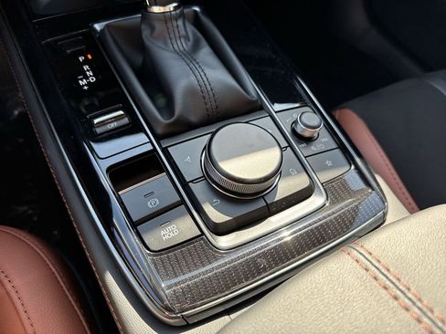 New 2024 MAZDA CX-30 Carbon image 53