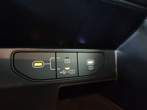 Used 2024 Kia Sorento LX FWD image 24