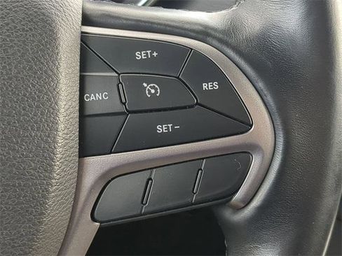 Certified 2020 Jeep Grand Cherokee Altitude image 32