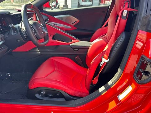 Used 2024 Chevrolet Corvette Stingray Preferred Cpe w/ 2LT image 9