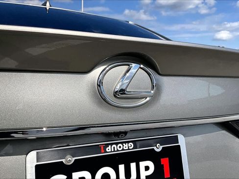 Used 2018 Lexus GS 350 AWD w/ Premium Package image 10