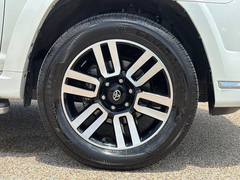 Certified 2021 Toyota 4Runner Limited AWD/4WD image 8
