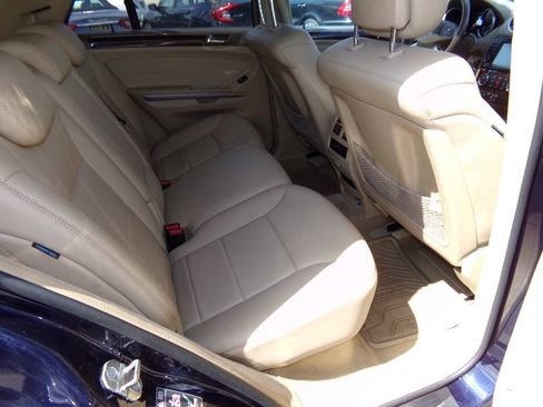 Used 2011 Mercedes-Benz ML 350 4MATIC image 21