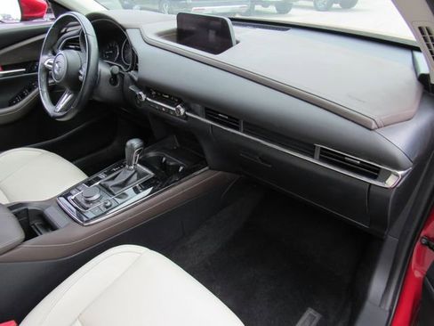 Used 2020 MAZDA CX-30 FWD w/ Premium Package image 12