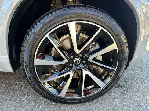 Used 2025 Volvo XC90 B5 Plus w/ Protection Package Premier image 9