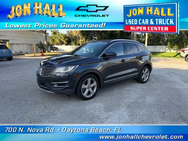 Used 2015 Lincoln MKC FWD image 2