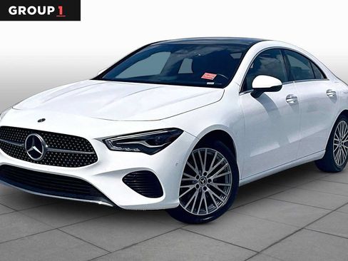 Used 2025 Mercedes-Benz CLA 250 4MATIC image 1