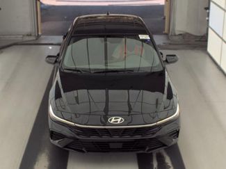 Used 2025 Hyundai Elantra SEL FWD video 2