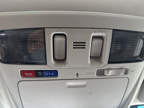 Used 2017 Subaru Outback 3.6R Limited image 26