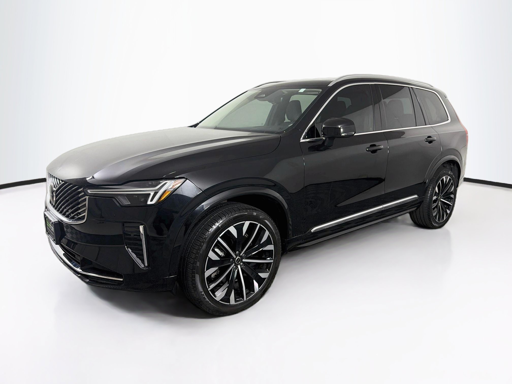 Used 2026 Volvo XC90 B5 Core AWD/4WD image 3