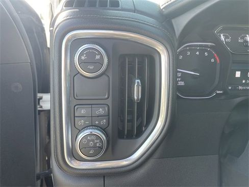 Used 2019 GMC Sierra 1500 SLT w/ SLT Premium Plus Package image 18