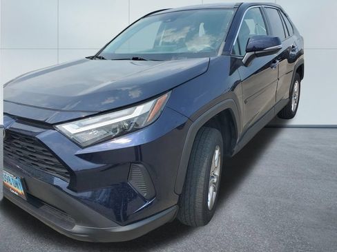 Used 2022 Toyota RAV4 XLE w/ Convenience Package AWD/4WD image 2