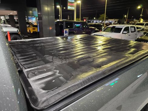 Used 2020 Chevrolet Silverado 1500 Custom w/ Custom Value Package RWD image 14