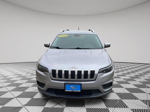 Used 2020 Jeep Cherokee Latitude image 2