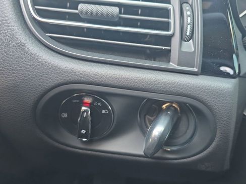 New 2026 Porsche Macan image 15