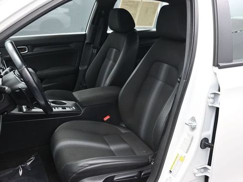 Used 2025 Honda Civic Sport image 6