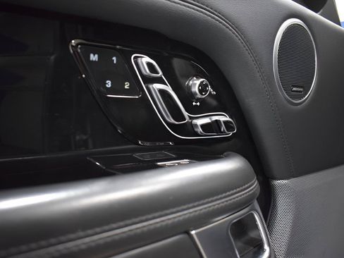 Used 2019 Land Rover Range Rover Long Wheelbase Supercharged AWD/4WD image 8