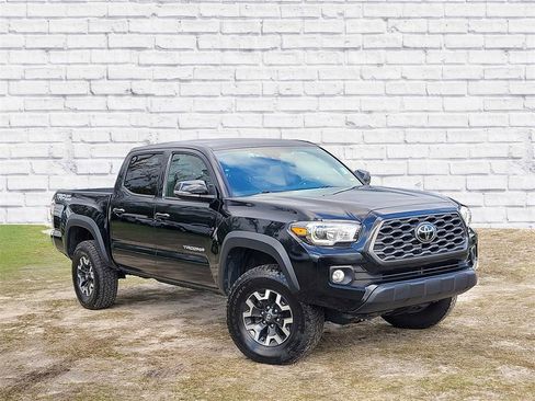 Used 2023 Toyota Tacoma TRD Off-Road image 1