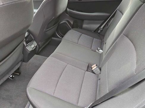 Used 2018 Subaru Outback 2.5i Premium image 20