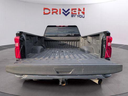 Used 2025 Chevrolet Silverado 3500 LTZ w/ LTZ Plus Package AWD/4WD image 9