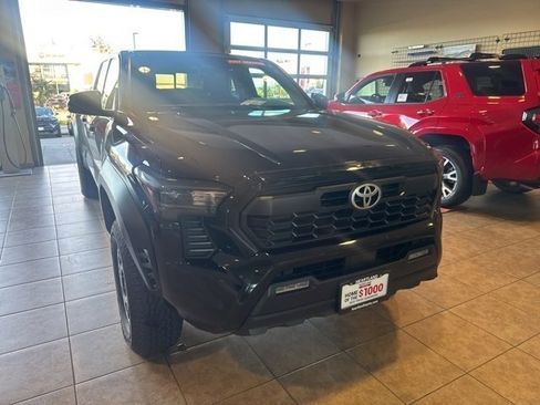 Used 2024 Toyota Tacoma TRD Off-Road w/ TRD Off Road Upgrade Package image 2