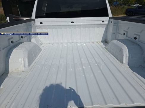 Used 2023 Chevrolet Silverado 1500 LT image 12